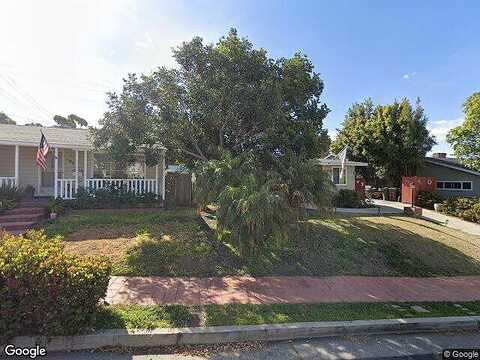 Avenida Valencia, SAN CLEMENTE, CA 92672