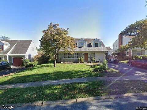 Louise, LANCASTER, PA 17601