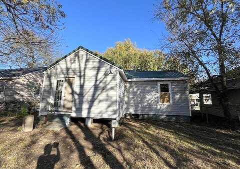 Live Oak St, Muskogee, OK 74403