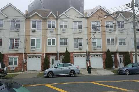 172Nd, JAMAICA, NY 11434