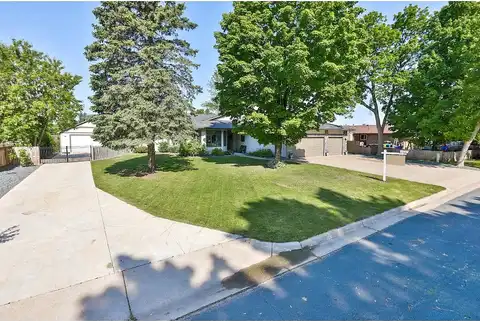 Olive, HASTINGS, MN 55033