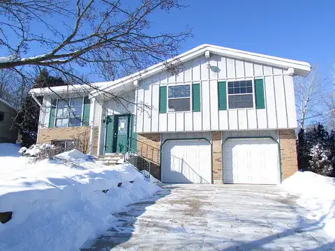 Merrill, ALGONQUIN, IL 60102