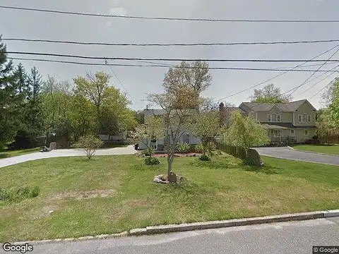 Saxton, PATCHOGUE, NY 11772