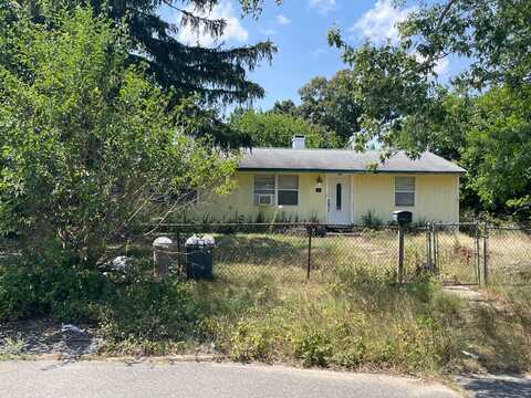 Marie, CENTRAL ISLIP, NY 11722