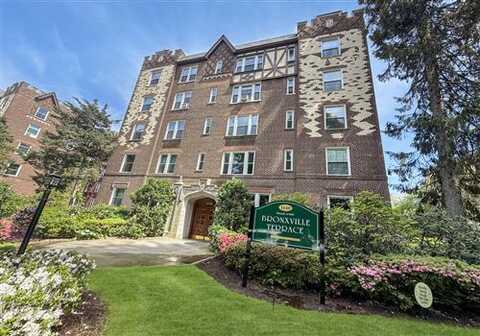 Midland Ave 5F, BRONXVILLE, NY 10708