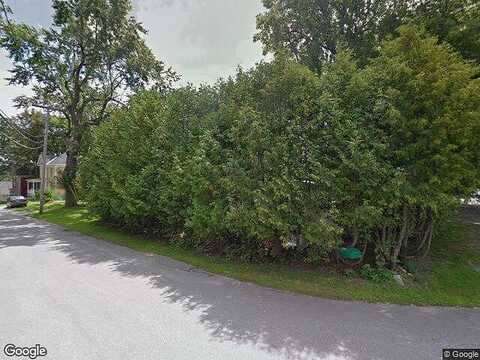 Grove, OAKLAND, ME 04963