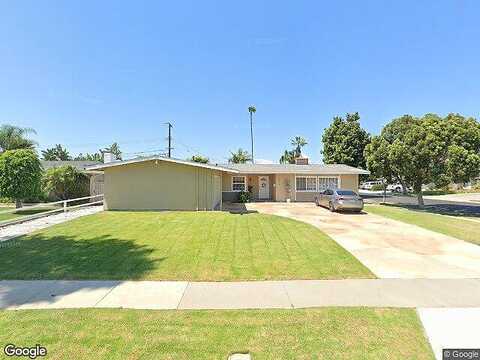 White Oak, COSTA MESA, CA 92626