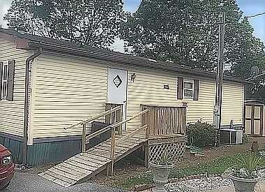 Crystal, Manheim, PA 17545