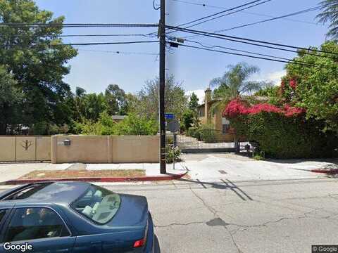Lavi, TARZANA, CA 91356
