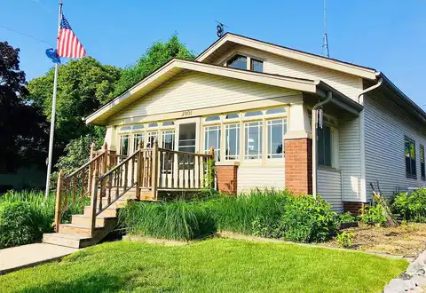 Thurston, RACINE, WI 53403