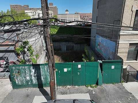 Bathgate Ave, Bronx, NY 10457