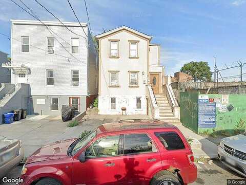 Essex, BROOKLYN, NY 11208