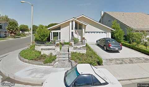 Via Floresta, LAKE FOREST, CA 92630