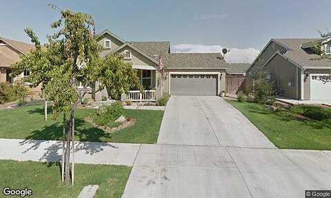 East, REEDLEY, CA 93654