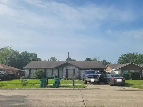 North, SLIDELL, LA 70458