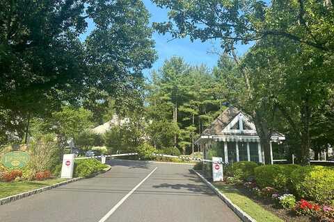 Roundtop, YONKERS, NY 10710