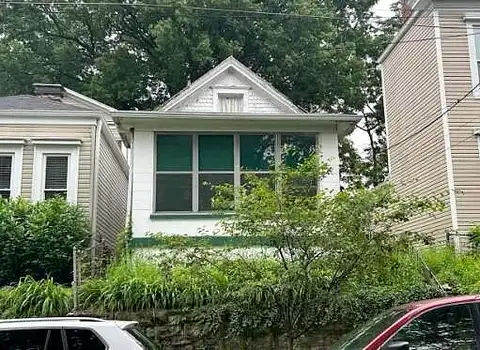 Pope, LOUISVILLE, KY 40206