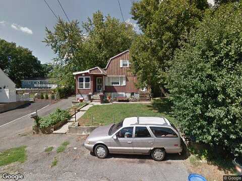 Pemberton, LOWELL, MA 01850