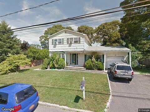 Elizabeth, HOLBROOK, NY 11741