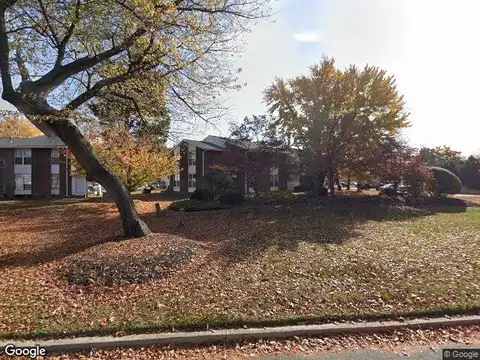 Green St Apt 4M2, EDGEWATER PARK, NJ 08010