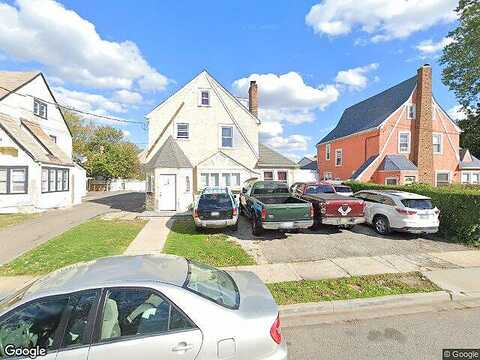 Cornwall Ln, HEMPSTEAD, NY 11550