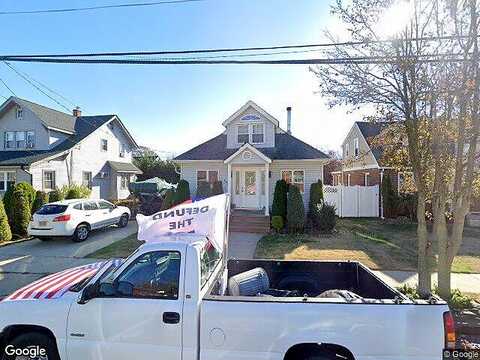Chester, OCEANSIDE, NY 11572