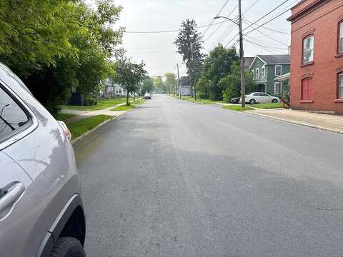 Washington, AUBURN, NY 13021