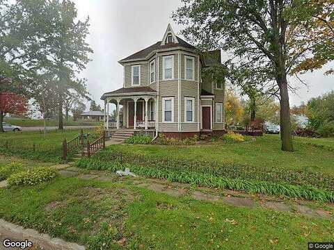 East, TOLEDO, IA 52342