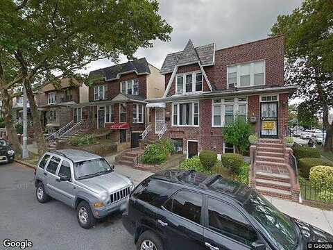 83Rd, EAST ELMHURST, NY 11370