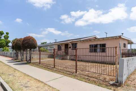 Chamoune, SAN DIEGO, CA 92105
