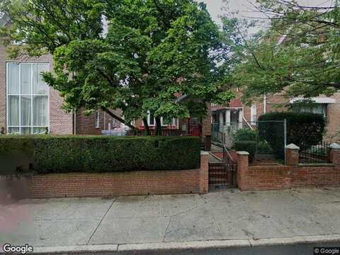 86Th, JACKSON HEIGHTS, NY 11372