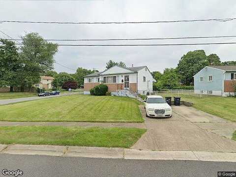 Edwards, UPPER MARLBORO, MD 20774