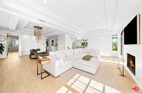 Via Dolce, MARINA DEL REY, CA 90292