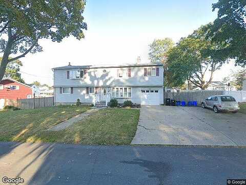 Westchester Ave, WEST BABYLON, NY 11704