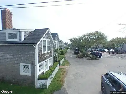 Elbow, NANTUCKET, MA 02554