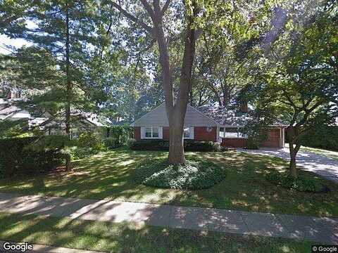 Pine, FREEPORT, NY 11520