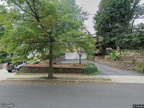 Locust, PORT WASHINGTON, NY 11050