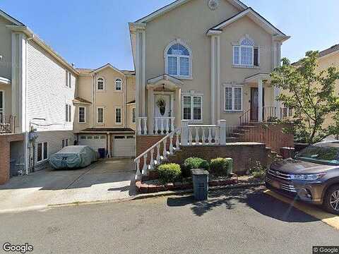 Erika, STATEN ISLAND, NY 10312