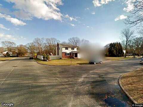 Maynard, EAST ISLIP, NY 11730