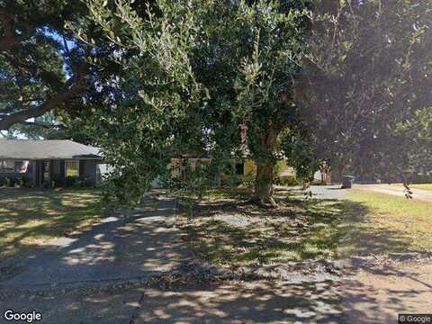 Sue, GROVES, TX 77619