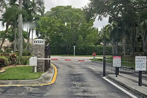 123Rd, CORAL SPRINGS, FL 33076
