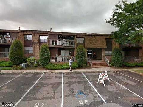 Sharon Garden, WOODBRIDGE, NJ 07095