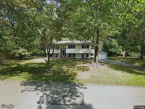 Laura, AIRMONT, NY 10952