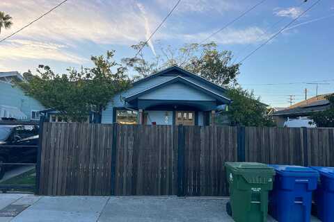 Marmion, LOS ANGELES, CA 90042