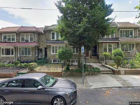 Woodcrest, PHILADELPHIA, PA 19131