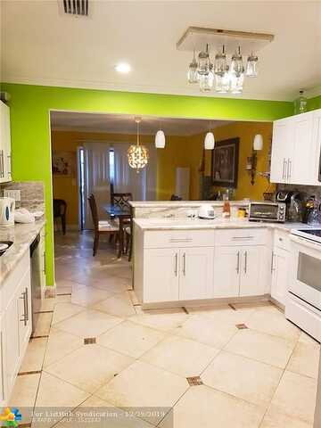 Laurel, TAMARAC, FL 33319
