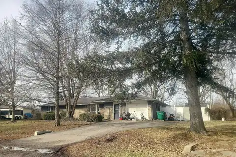 Karen, ZIONSVILLE, IN 46077