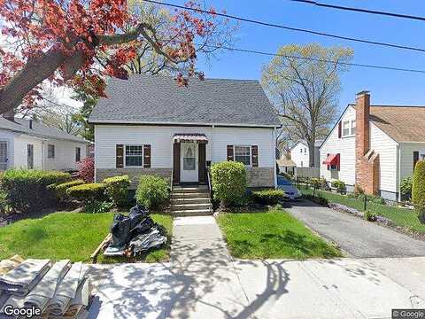 Ruskindale, HYDE PARK, MA 02136