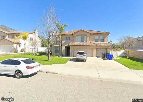 Tiara, HIGHLAND, CA 92346