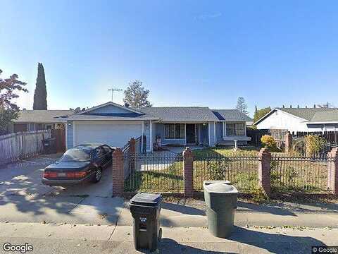Jenna, SACRAMENTO, CA 95828